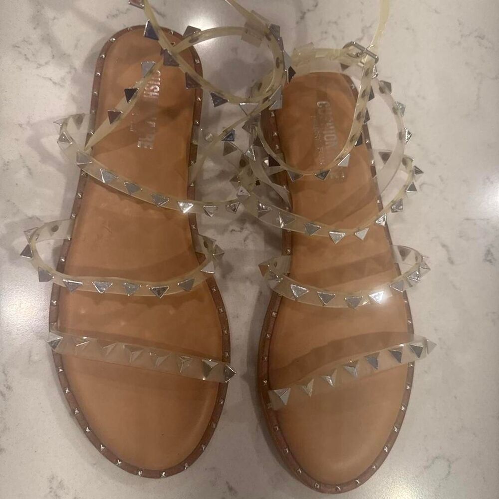 Cushionaire Womens Triana Clear Studded Strappy Flat Sandals Size 7 Rockstud